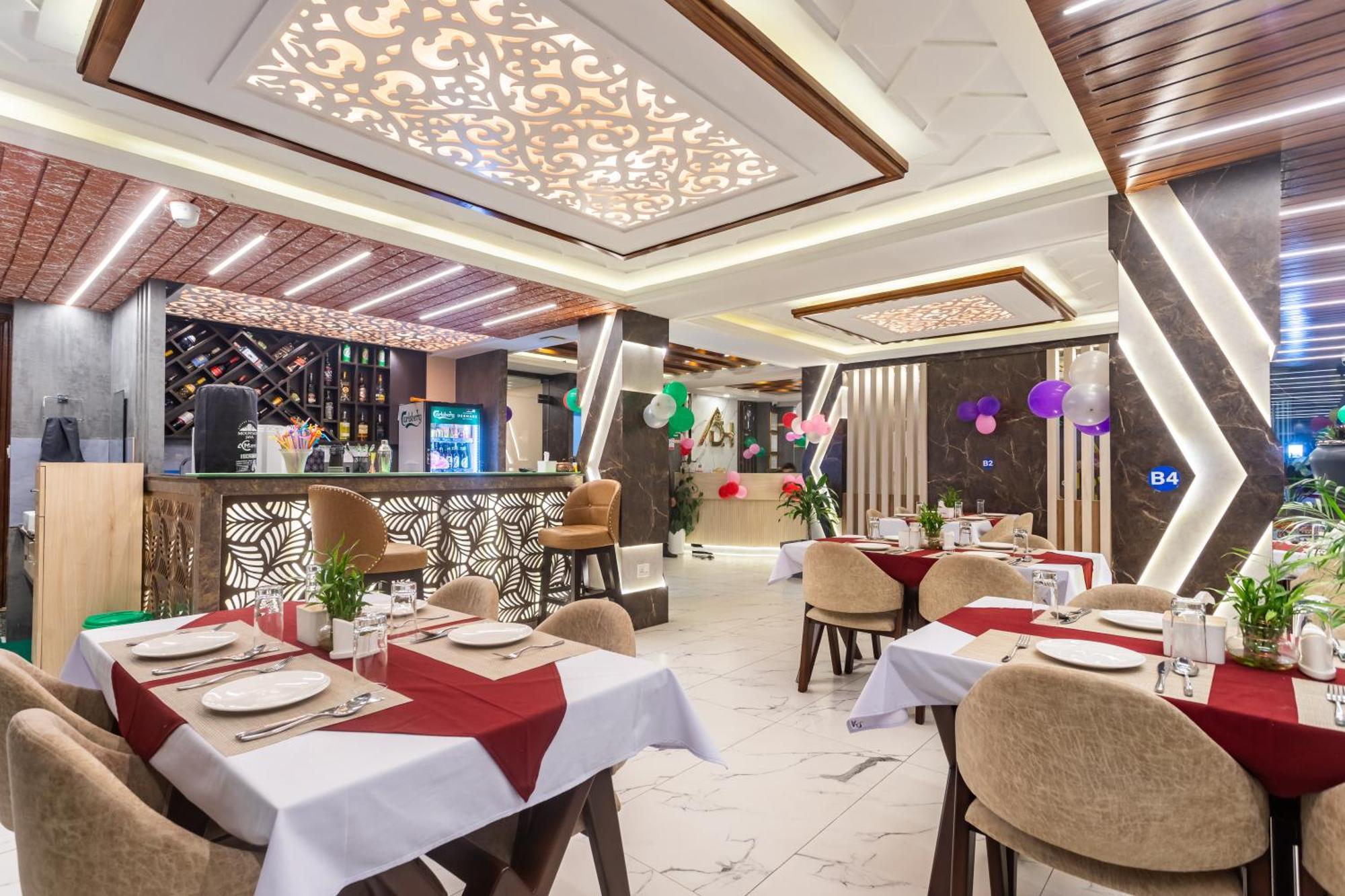 Airport Diana Hotel Катманду Екстер'єр фото