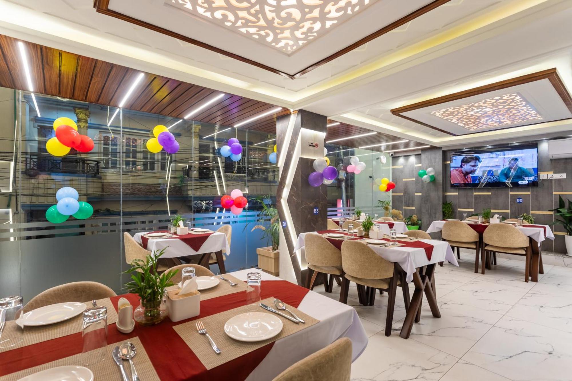 Airport Diana Hotel Катманду Екстер'єр фото